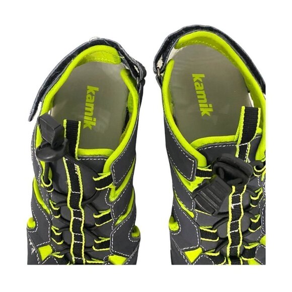 Kamik Oyster Outdoor Closed Toe Water Sandals in Neon Green & Black, Kids Size 6 - Picture 8 of 10